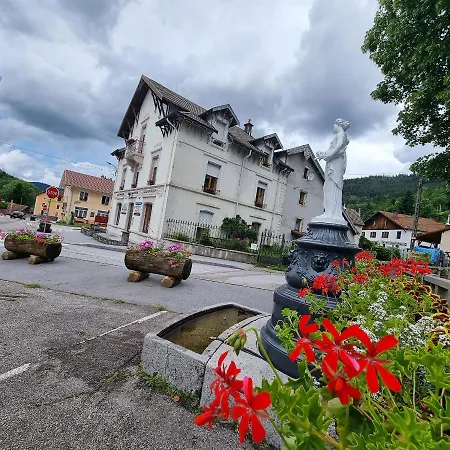 Fougere 2 A 6 Personnes Avec Et Salle De Jeux Dans La Lägenhet Ventron