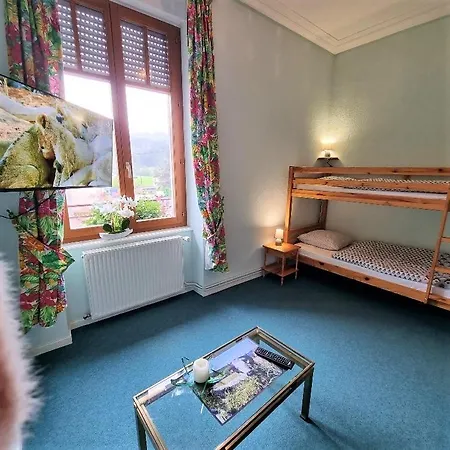 Fougere 2 A 6 Personnes Avec Et Salle De Jeux Dans La 아파트 방트롱